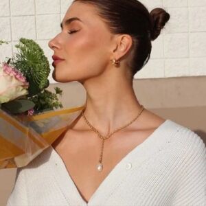 New Leeada Bryn Pearl Lariat Necklace